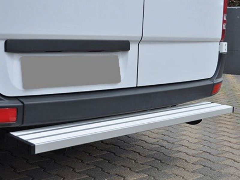 aluminium-achteropstap-160×22-opstap Aluminium achteropstap