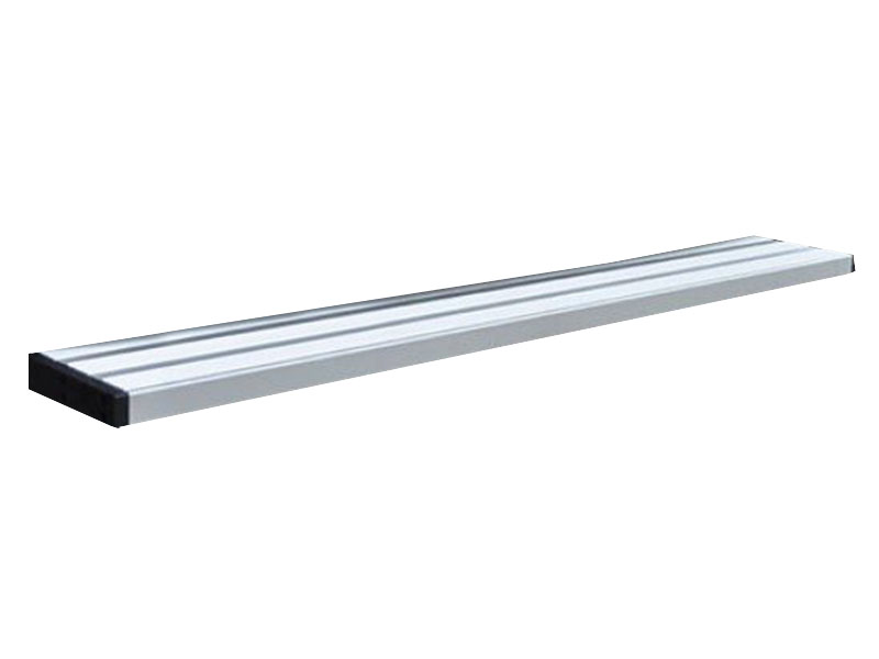 aluminium-achteropstap-160×22-opstap-vrijstaand Aluminium achteropstap