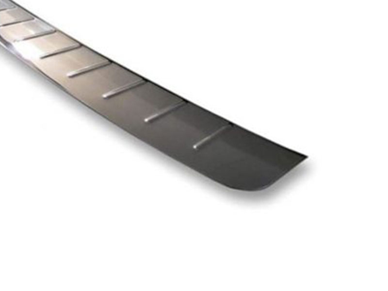 bumperbeschermer-rvs-closeup bumperplaat rvs