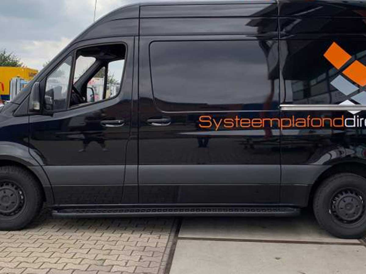 mercedes sprinter 2018 treeplanken aluminium zwart