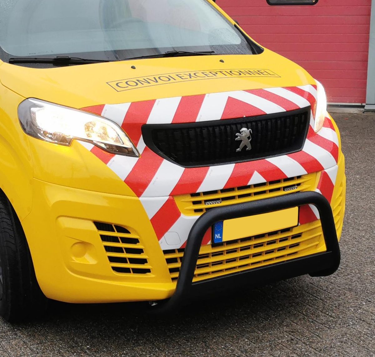 rvs-bullbar-zwart-pushbar-peugeot-expert-opel-vivaro-toyota-proace-63mm