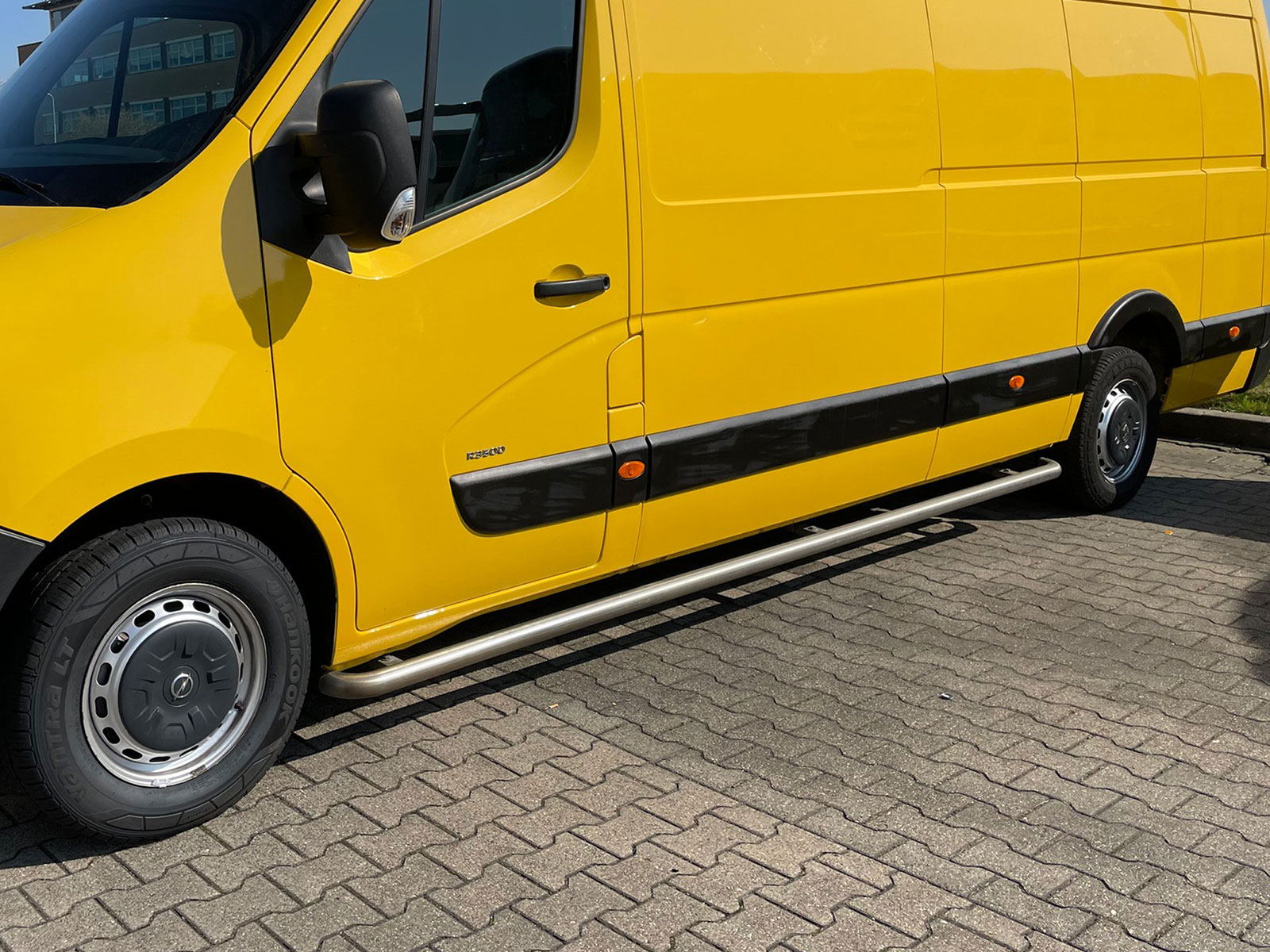 rvs-sidebars-renault-master-opel-movano-l3-geborsteld RVS Sidebars Bocht Strong Edition