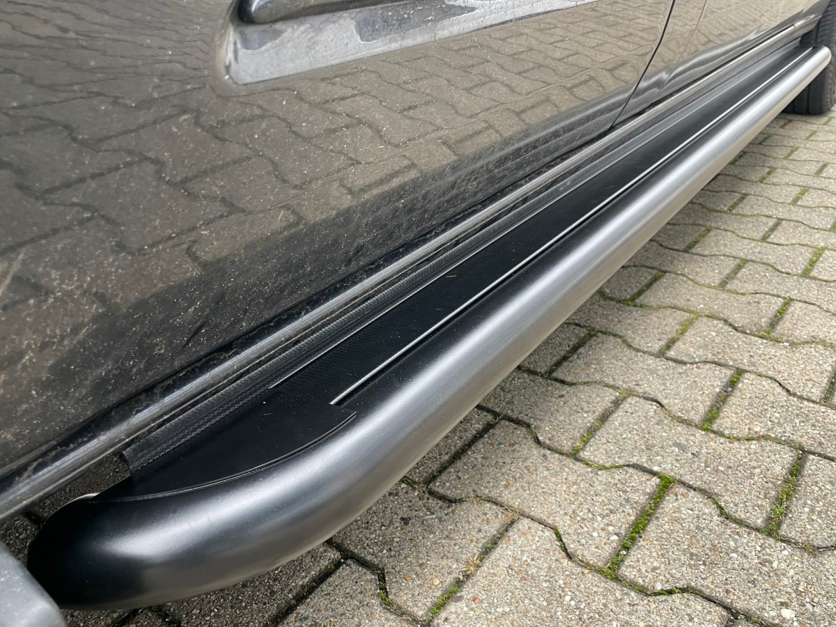 rvs treeplank zwart-mat rvs treeplank zwart-mat