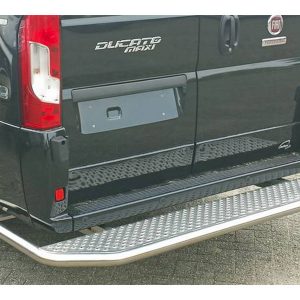 RVS achteropstap doorlopend met cornerbars