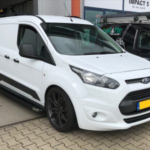 ford connect treeplanken zwart L2 aluminium sidesteps