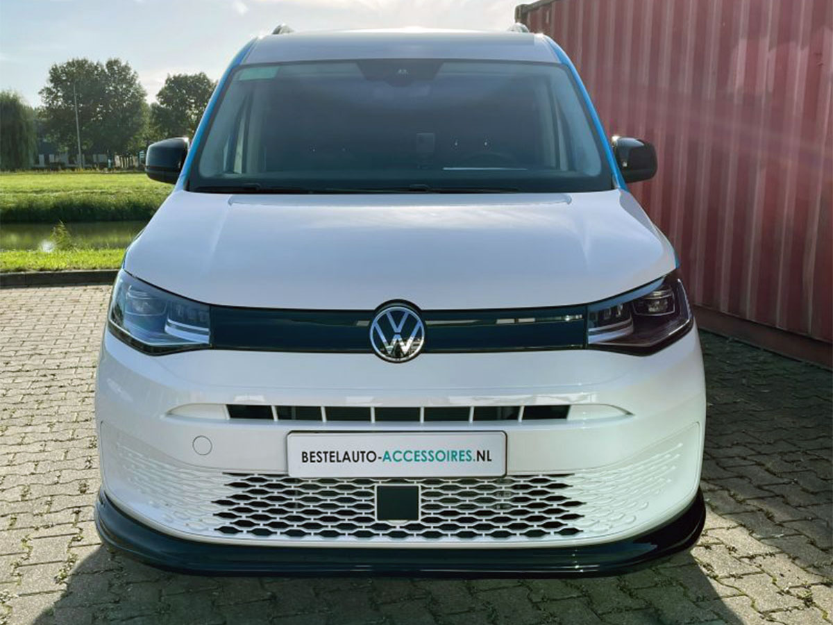 caddy-5-cargo-onderspoiler-spoiler-zwart-e1633458739507 VW Caddy Onderspoiler Zwart