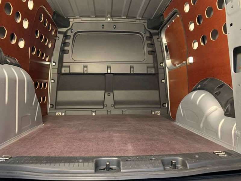 vw-caddy-cargo-vloerplaat-bruin-9mm-1 vloerplaat betonplex bruin