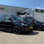 vw-caddy-zwarte-sidebars-onderspoiler