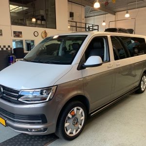 vw-transporter-sidebars-rvs-zwart-recht