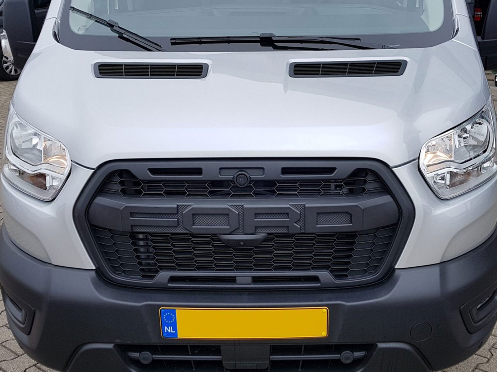 Ford Transit Raptor Trail Grille zwart Ford Transit Raptor Trail Grille zwart