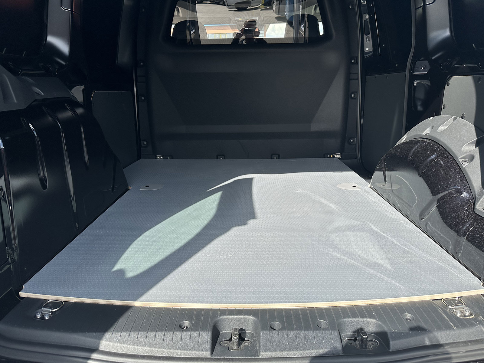 vloerplaat-grijs-betonplex vloerplaat-grijs-betonplex