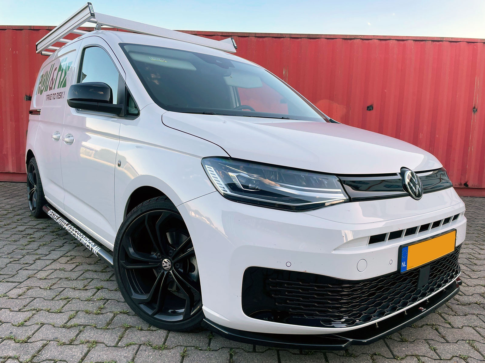 Onderspoiler V2 Zwart VW Caddy