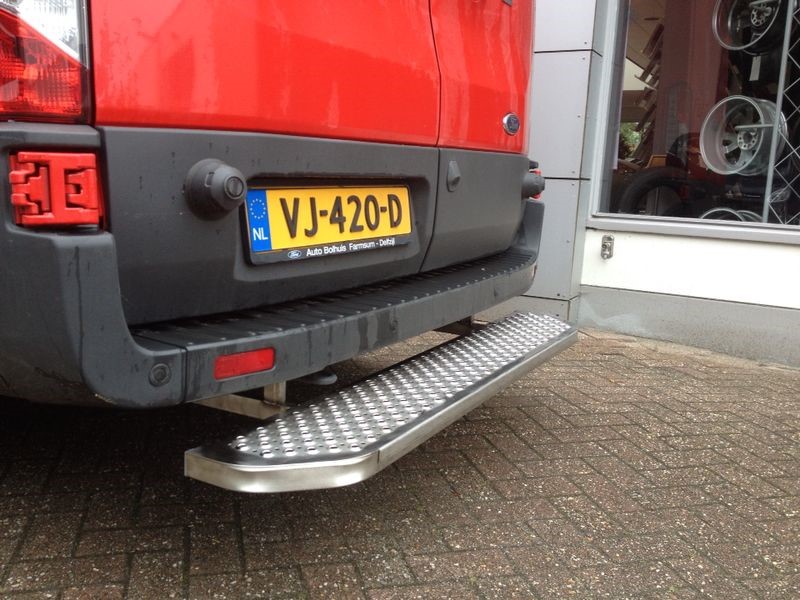 Achteropstap-bumperbreed Achteropstap-bumperbreed