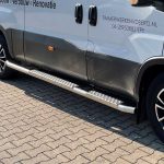 sidebars met rvs opstaptreden iveco daily
