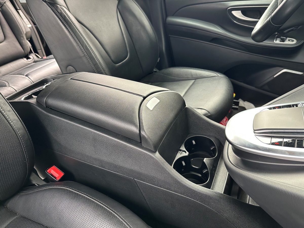 middenconsle-armsteun-mercedes-vito-v-klasse middenconsle-armsteun-mercedes-vito-v-klasse